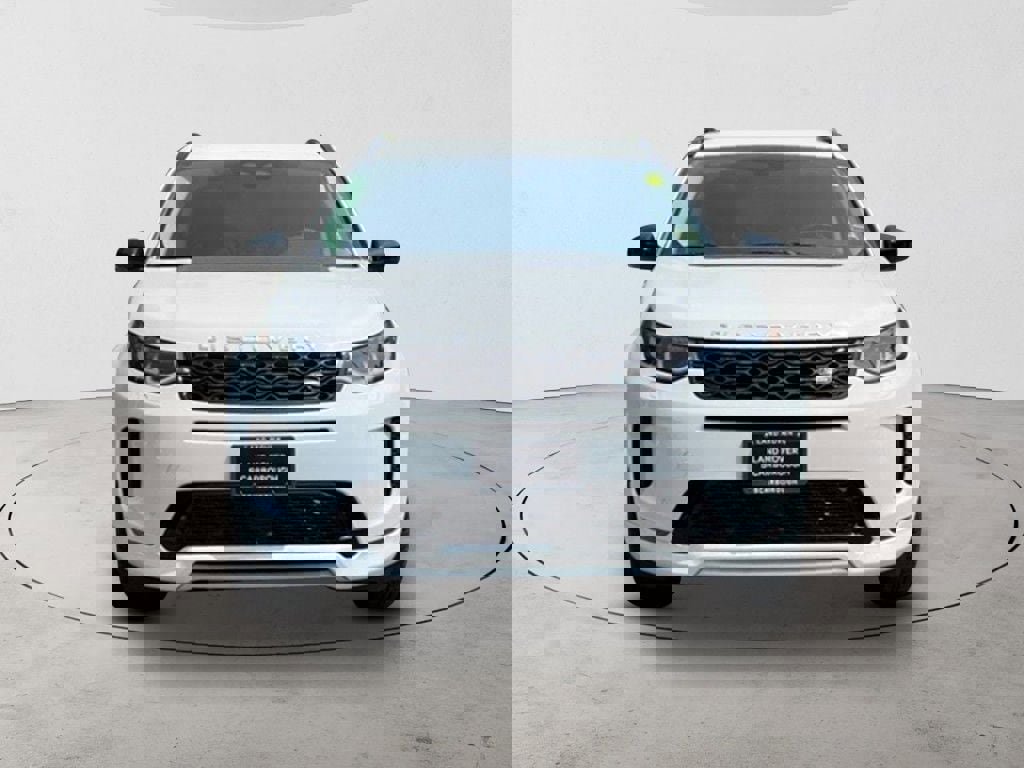 New 2025 Land Rover Discovery Sport S image 8