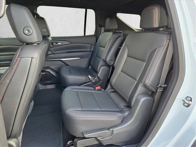 New 2026 Chevrolet Traverse Z71 w/ Enhanced Driving Package image 16