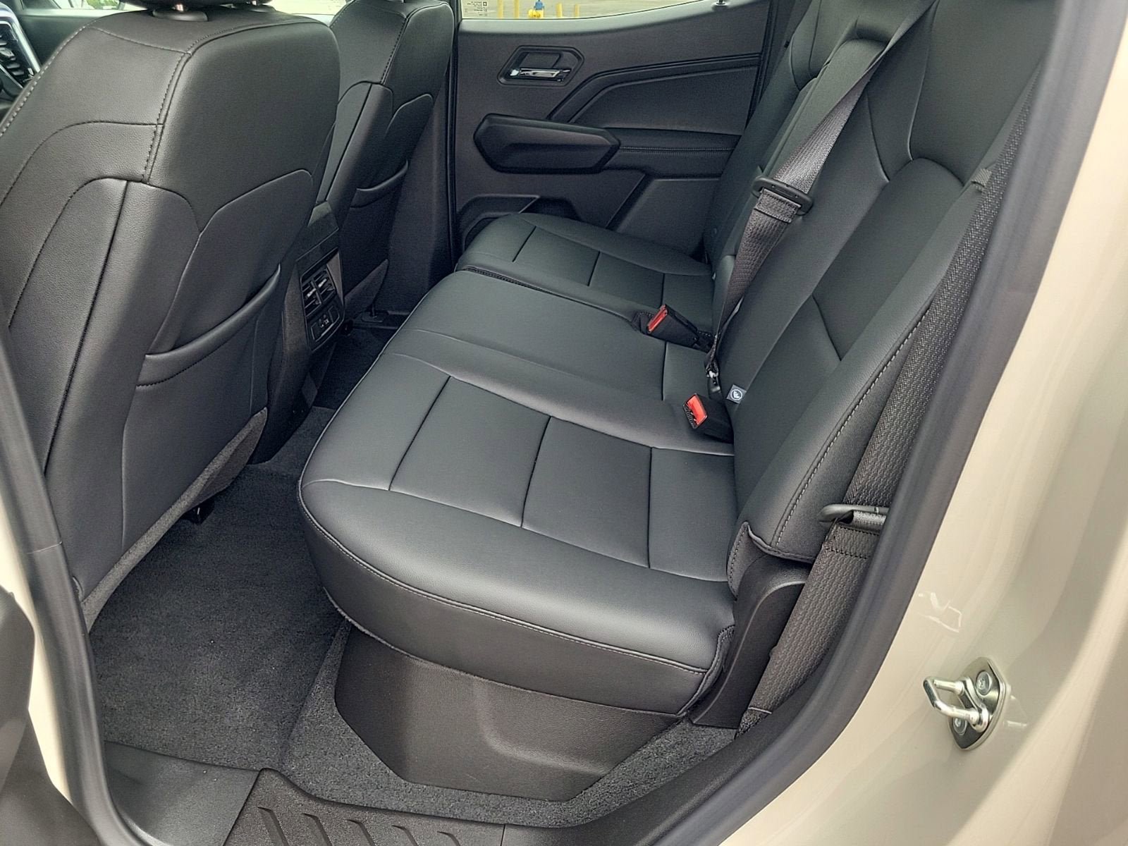 New 2026 GMC Canyon Elevation w/ Convenience Package RWD image 10