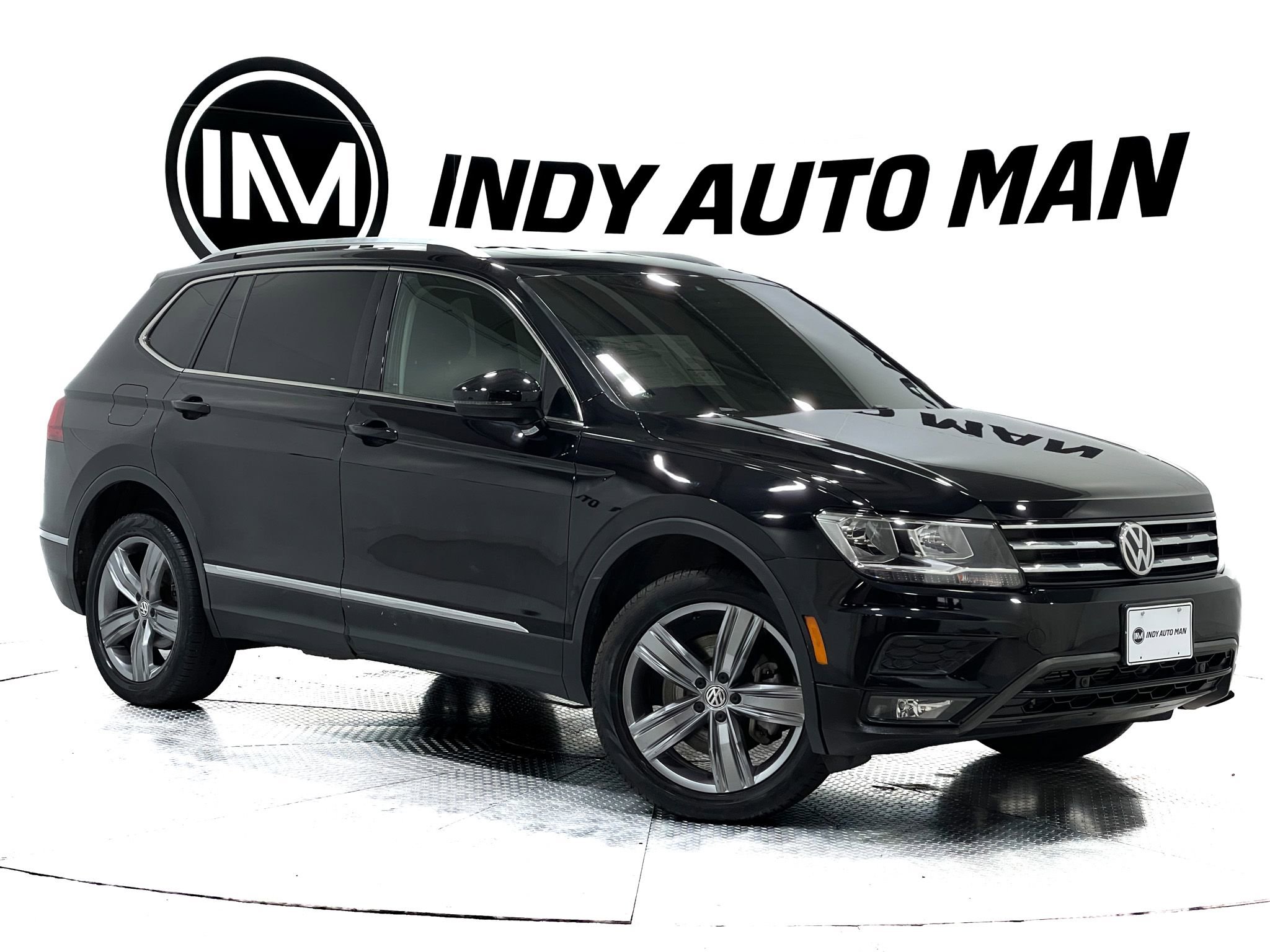 Used 2021 Volkswagen Tiguan SEL AWD/4WD image 2