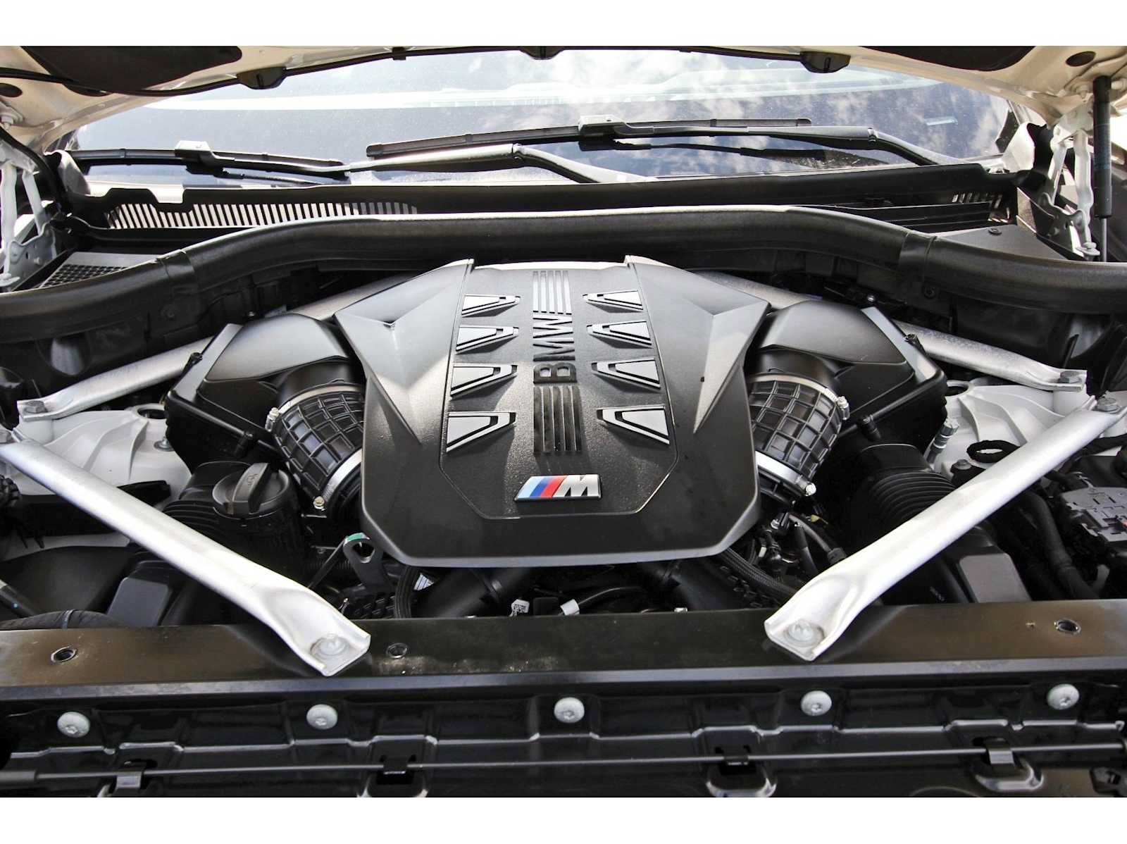 Used 2024 BMW X6 M60i AWD/4WD image 30
