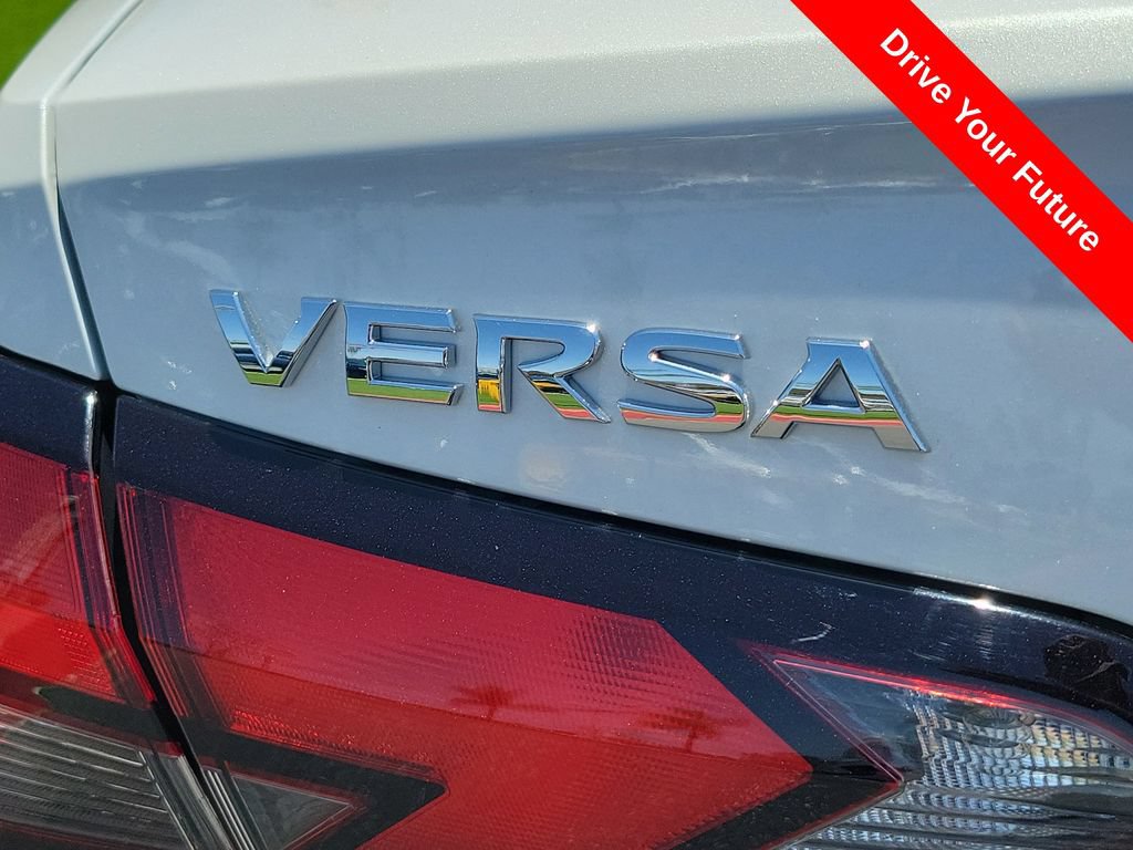 Used 2025 Nissan Versa SV w/ Trunk Package FWD image 27