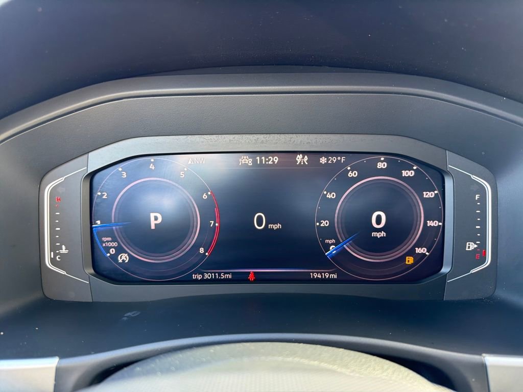 Used 2023 Volkswagen Atlas Cross Sport SE w/ Panoramic Sunroof Package image 18