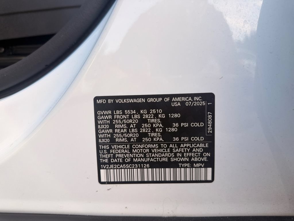 Used 2025 Volkswagen Atlas Cross Sport SE FWD image 37