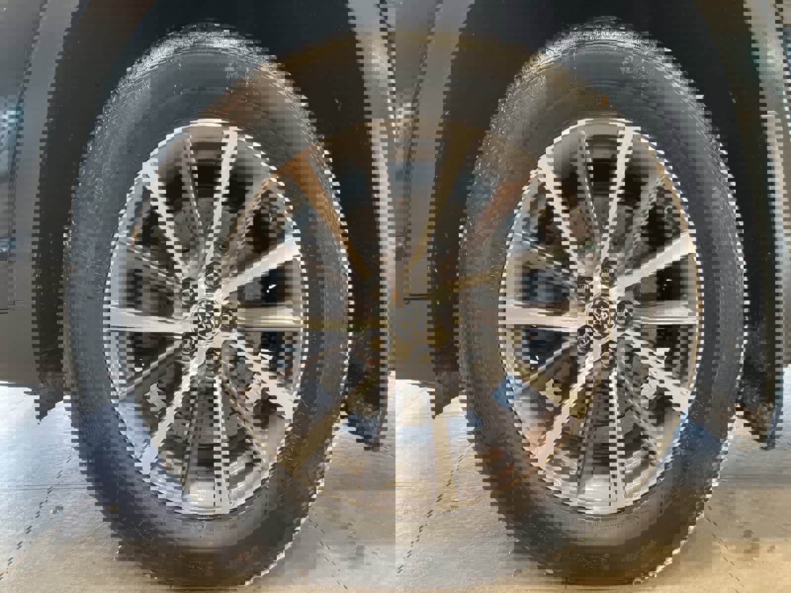 Used 2019 Toyota Highlander XLE image 9