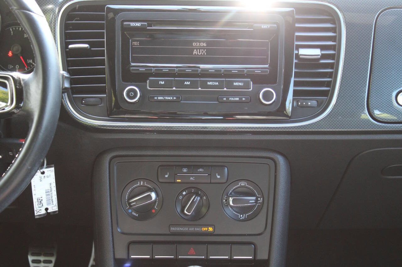 Used 2012 Volkswagen Beetle 2.0T image 32