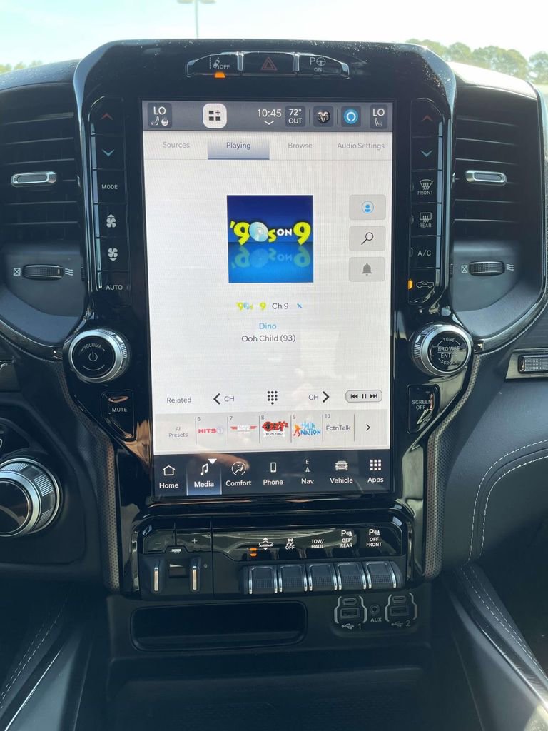 Used 2022 RAM 1500 Limited image 33