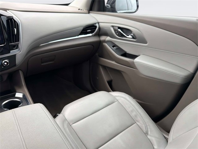 Used 2020 Chevrolet Traverse LT w/ LT Premium Package image 17