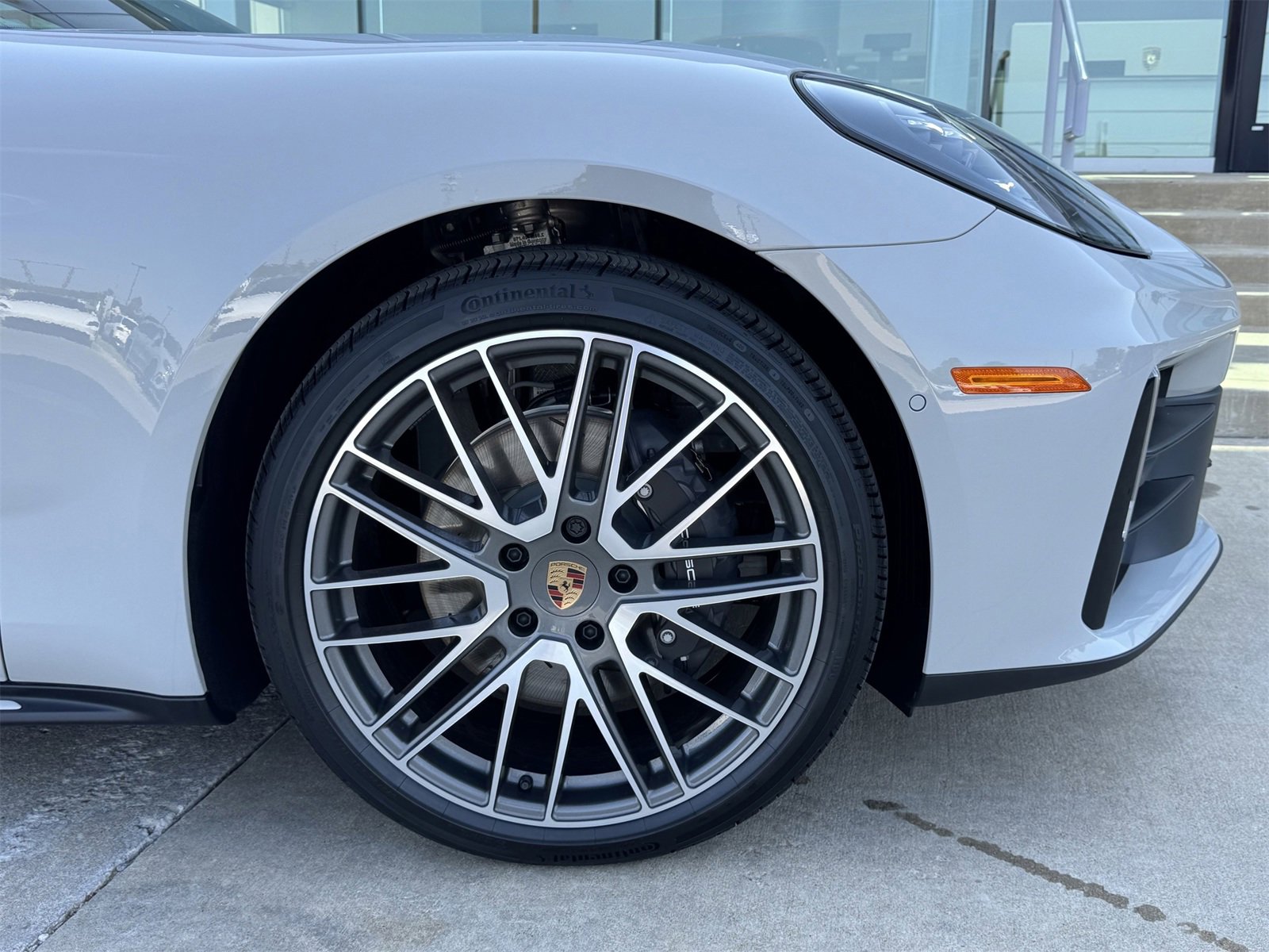 New 2025 Porsche Panamera 4 image 11