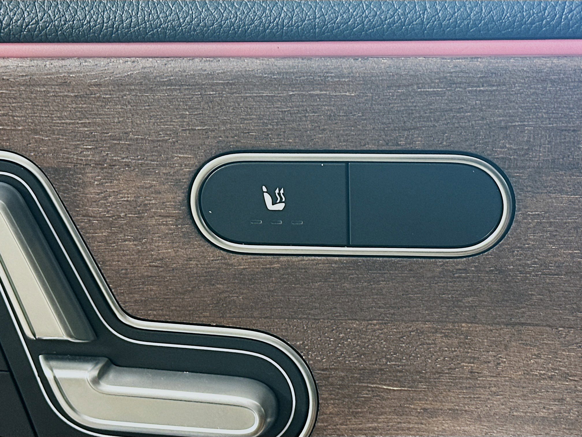 Certified 2022 Mercedes-Benz A 220 4MATIC image 27