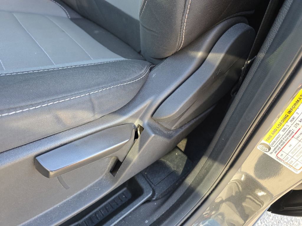 Used 2019 Ford Escape S image 18