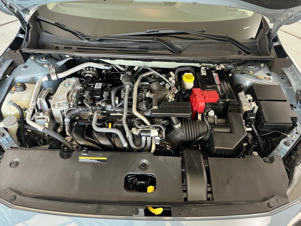 Used 2025 Nissan Sentra SR FWD image 9