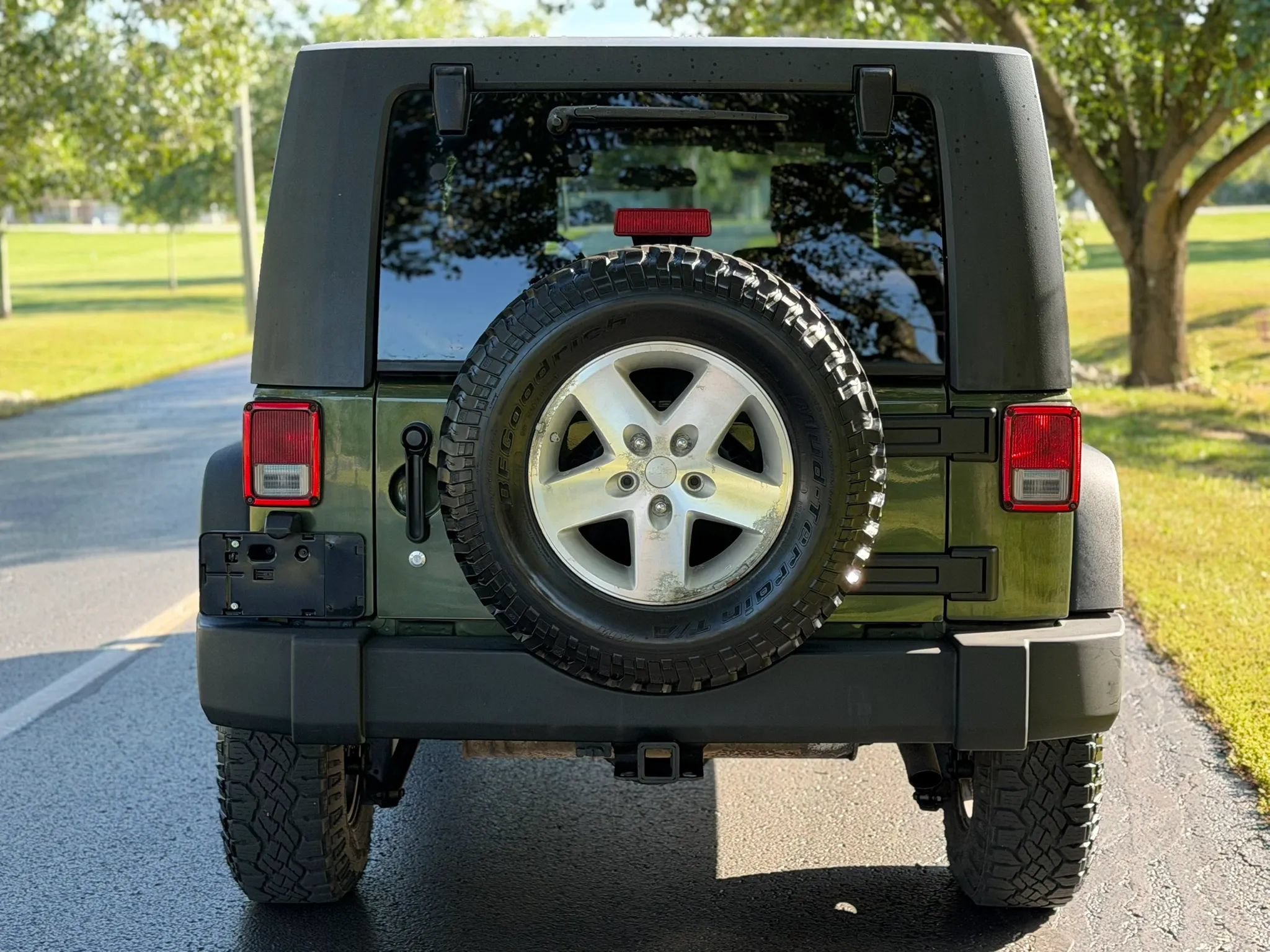 Used 2008 Jeep Wrangler Unlimited Rubicon w/ PWR Convenience Group AWD/4WD image 6