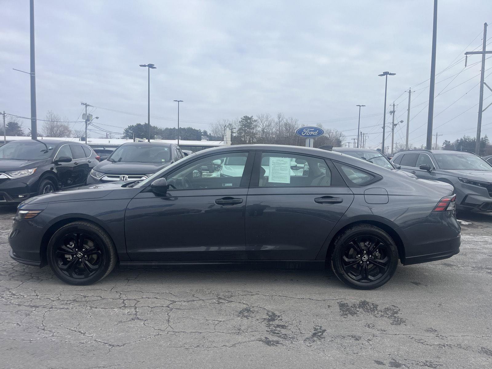 Certified 2025 Honda Accord SE image 4