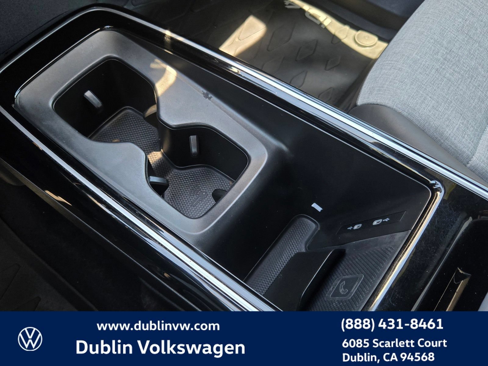 Used 2023 Volkswagen ID.4 Pro RWD image 17