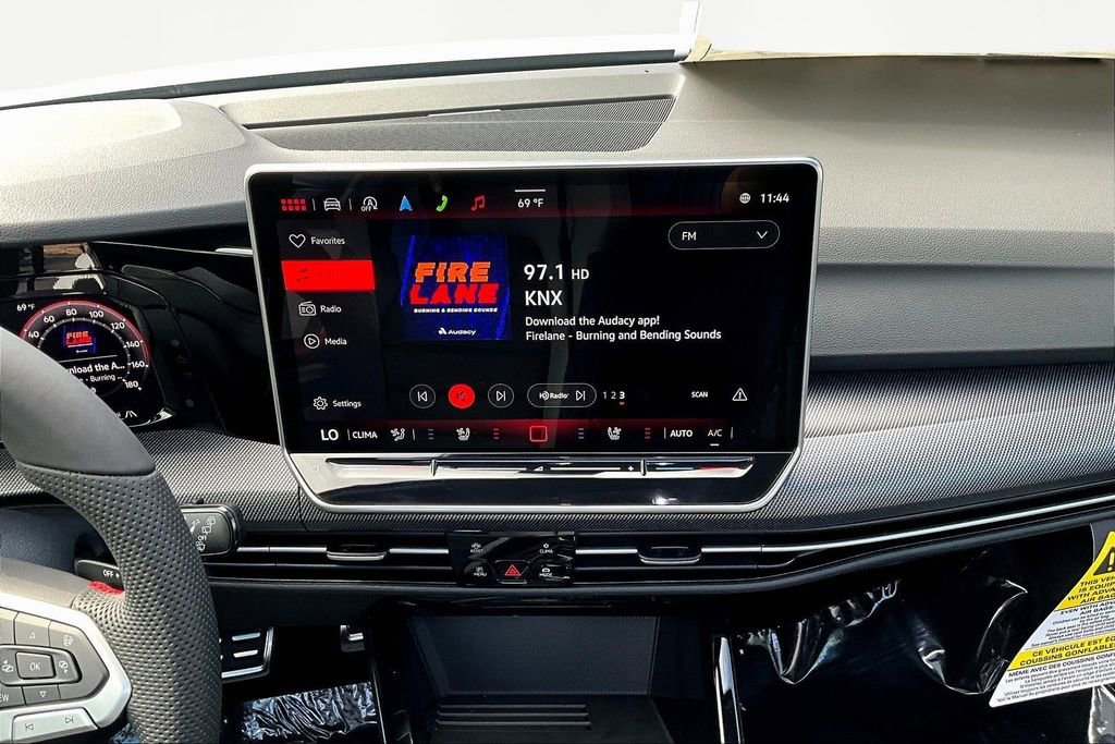 New 2026 Volkswagen GTI SE image 9