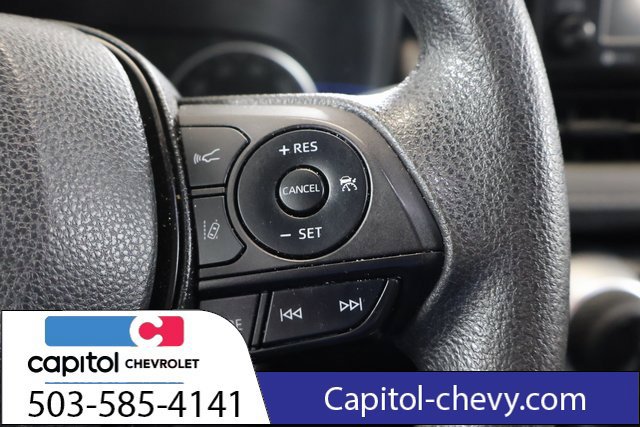 Used 2022 Toyota RAV4 LE AWD/4WD image 17