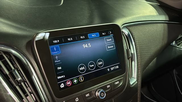 Used 2019 Chevrolet Malibu LT image 16