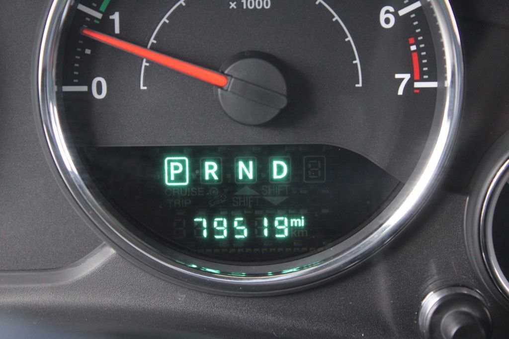 Used 2015 Jeep Wrangler Unlimited Sport w/ Mopar Black Appearance Group image 32