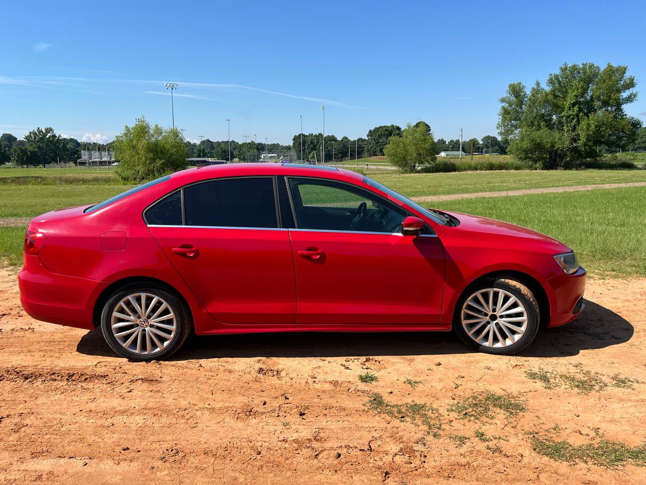 Used 2014 Volkswagen Jetta TDI FWD image 1