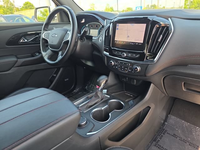 Used 2023 Chevrolet Traverse RS AWD/4WD image 17
