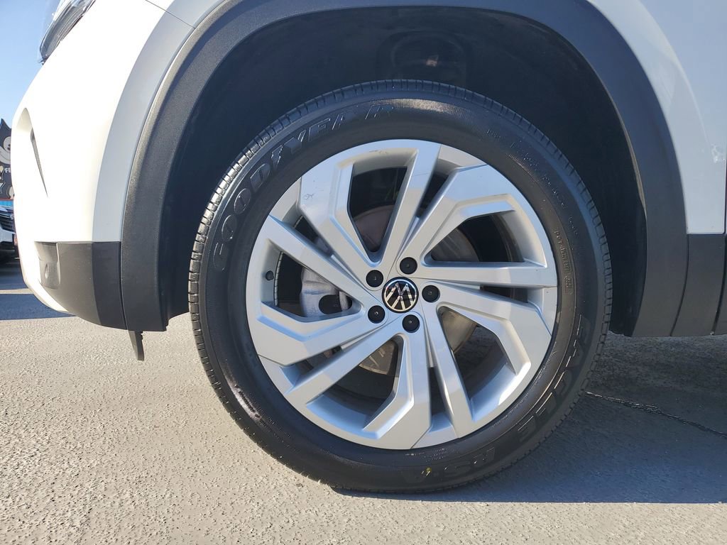 Used 2023 Volkswagen Atlas SE w/ Panoramic Sunroof Package image 6