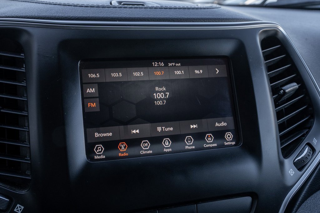 Used 2020 Jeep Cherokee Latitude image 5