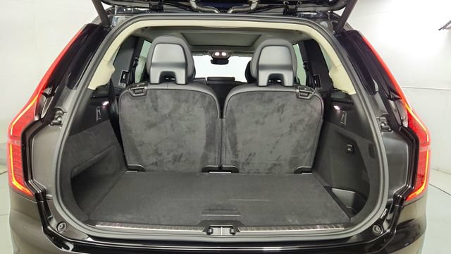 New 2026 Volvo XC90 B6 Core w/ Protection Package AWD/4WD image 39