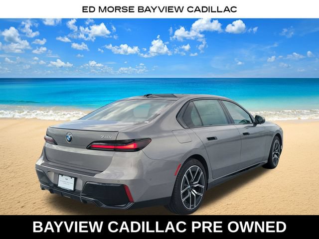 Used 2023 BMW 740i RWD image 4
