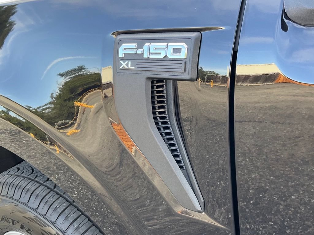 Used 2025 Ford F150 XL w/ Equipment Group 103A High AWD/4WD image 11