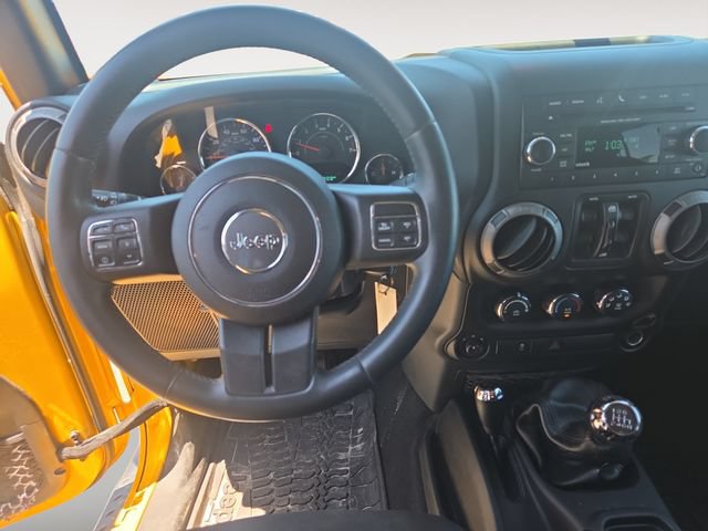 Used 2015 Jeep Wrangler Unlimited Sport w/ Quick Order Package 23S AWD/4WD image 10