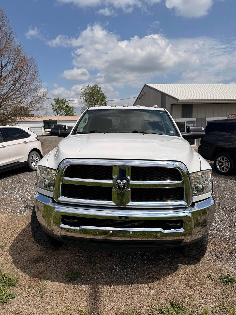 Used 2017 RAM 2500 Tradesman w/ Chrome Appearance Group AWD/4WD image 4