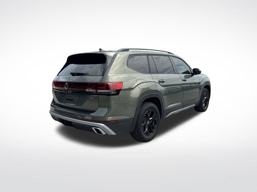 Certified 2024 Volkswagen Atlas Peak Edition SE AWD/4WD image 5