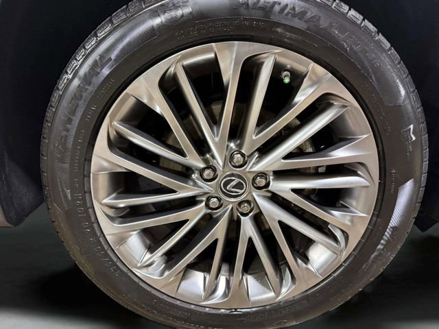 Used 2022 Lexus RX 450h AWD w/ Luxury Package image 31