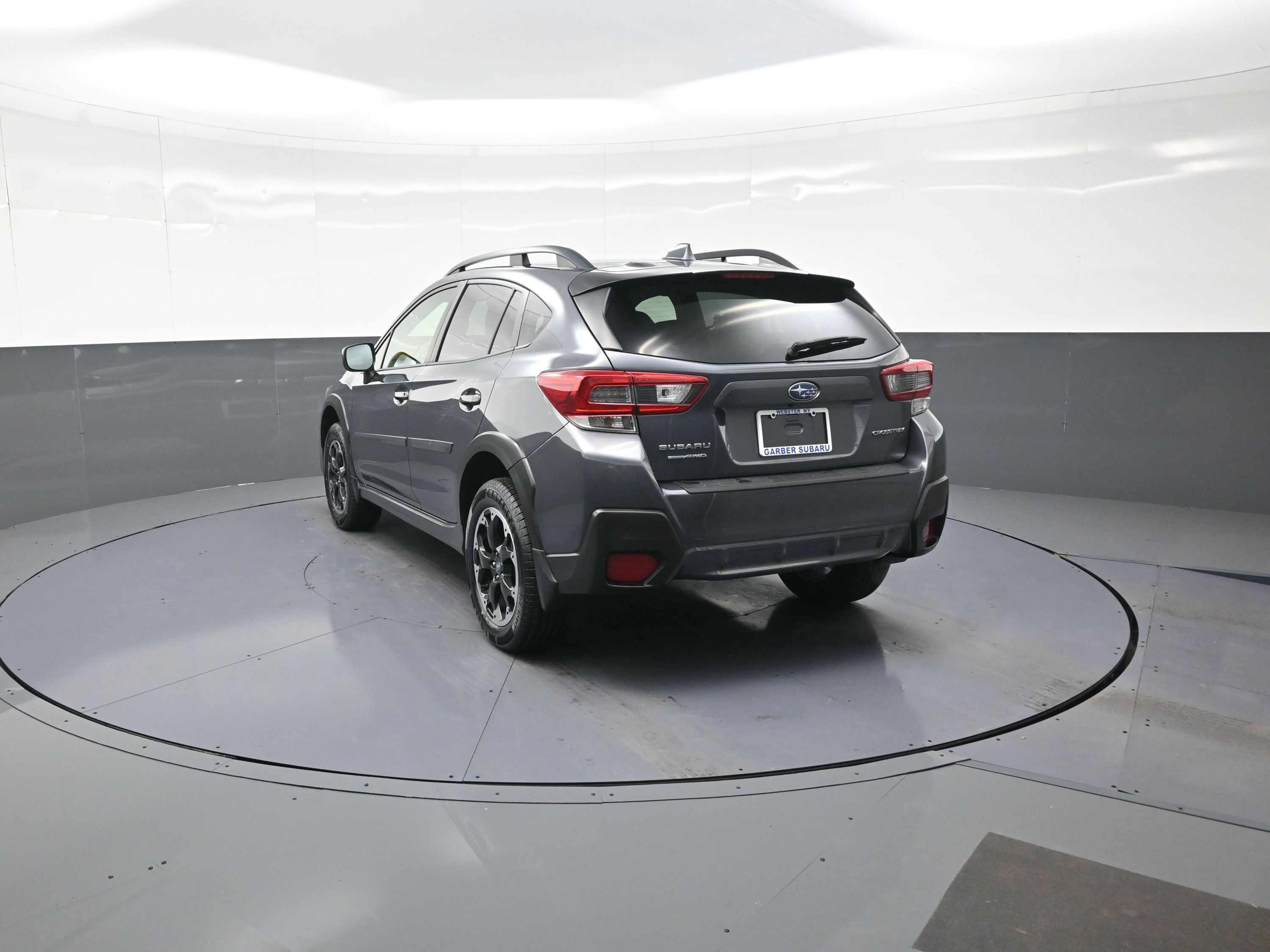 Used 2021 Subaru Crosstrek 2.0i Premium image 5