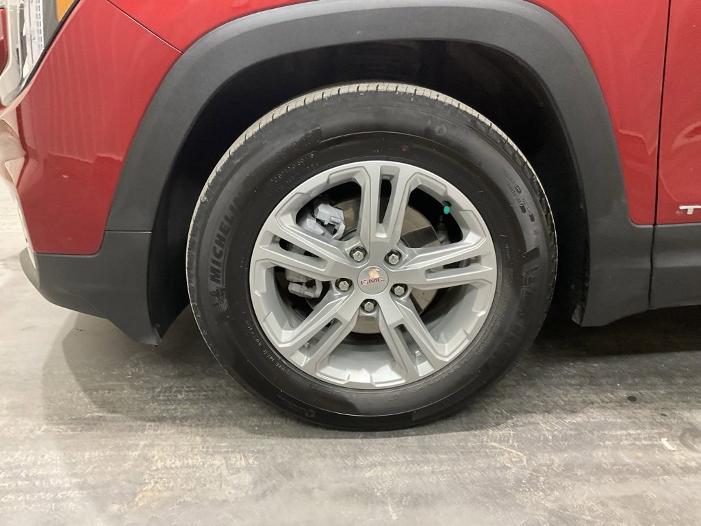 Used 2023 GMC Terrain SLE w/ Driver Convenience Package image 6