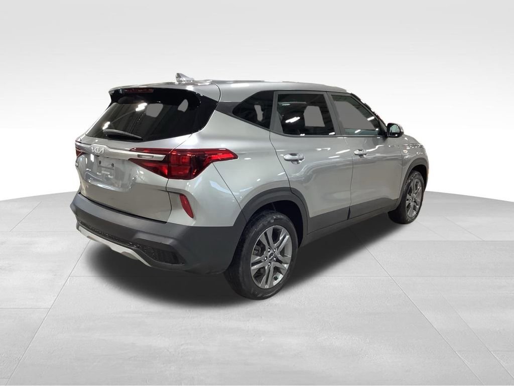 Certified 2023 Kia Seltos LX image 10