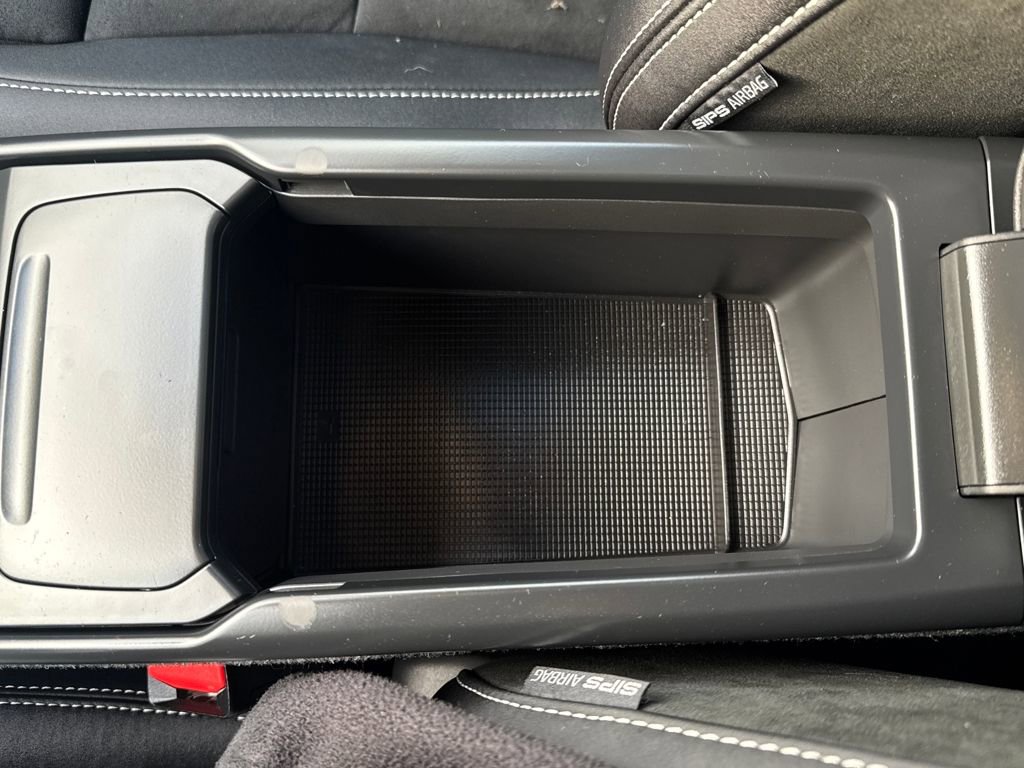 Used 2023 Volvo C40 P8 Recharge Ultimate w/ Protection Package Premier image 30