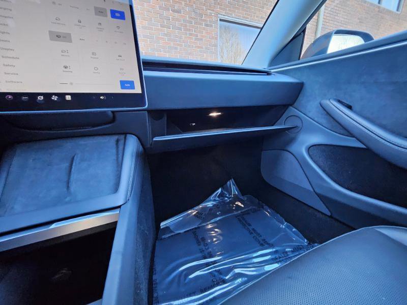 Used 2025 Tesla Model 3 Long Range image 57