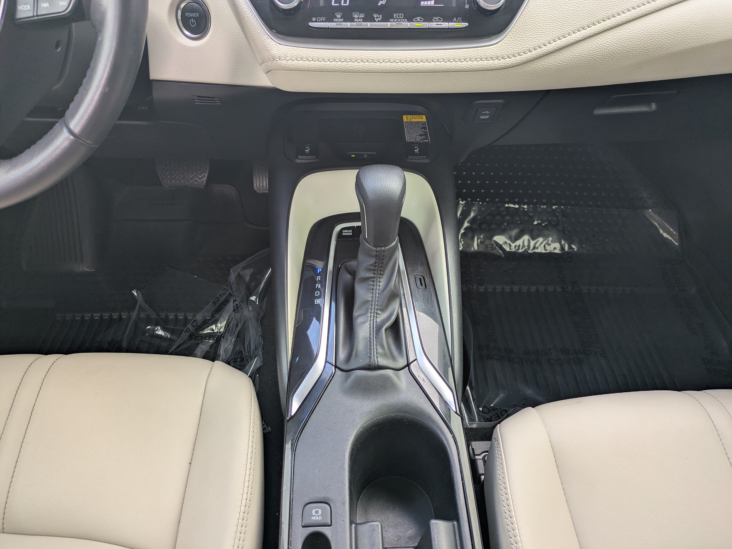 Used 2024 Toyota Corolla XLE FWD image 18