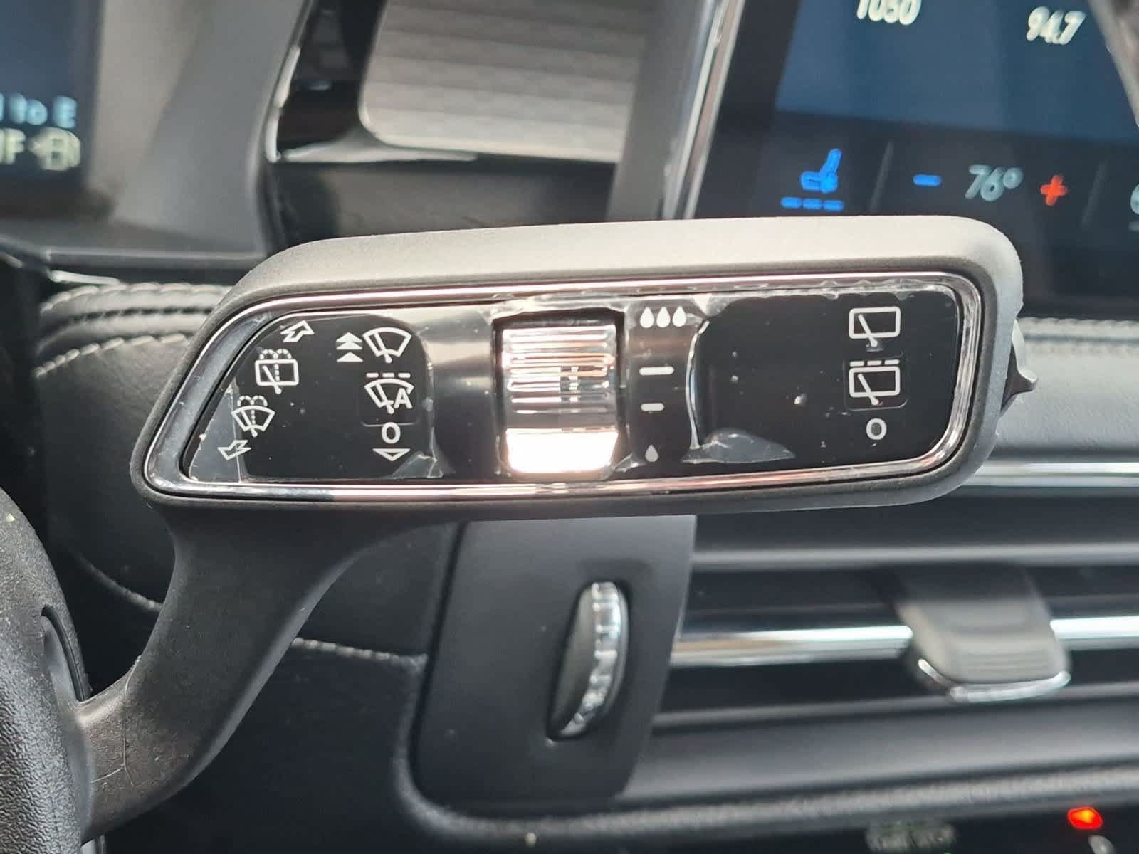 Used 2023 Lincoln Corsair AWD w/ Equipment Group 101A image 27