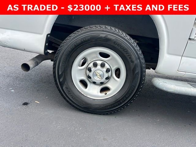 Used 2022 Chevrolet Express 2500 w/ Driver Convenience Package image 7