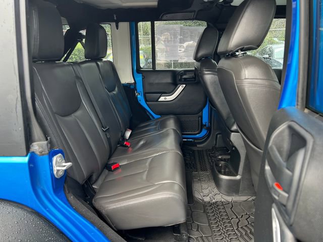 Used 2016 Jeep Wrangler Unlimited Rubicon w/ Connectivity Group image 14