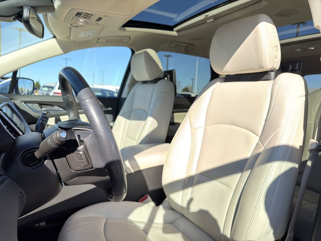 Used 2024 Buick Enclave Essence w/ Experience Buick Package image 12