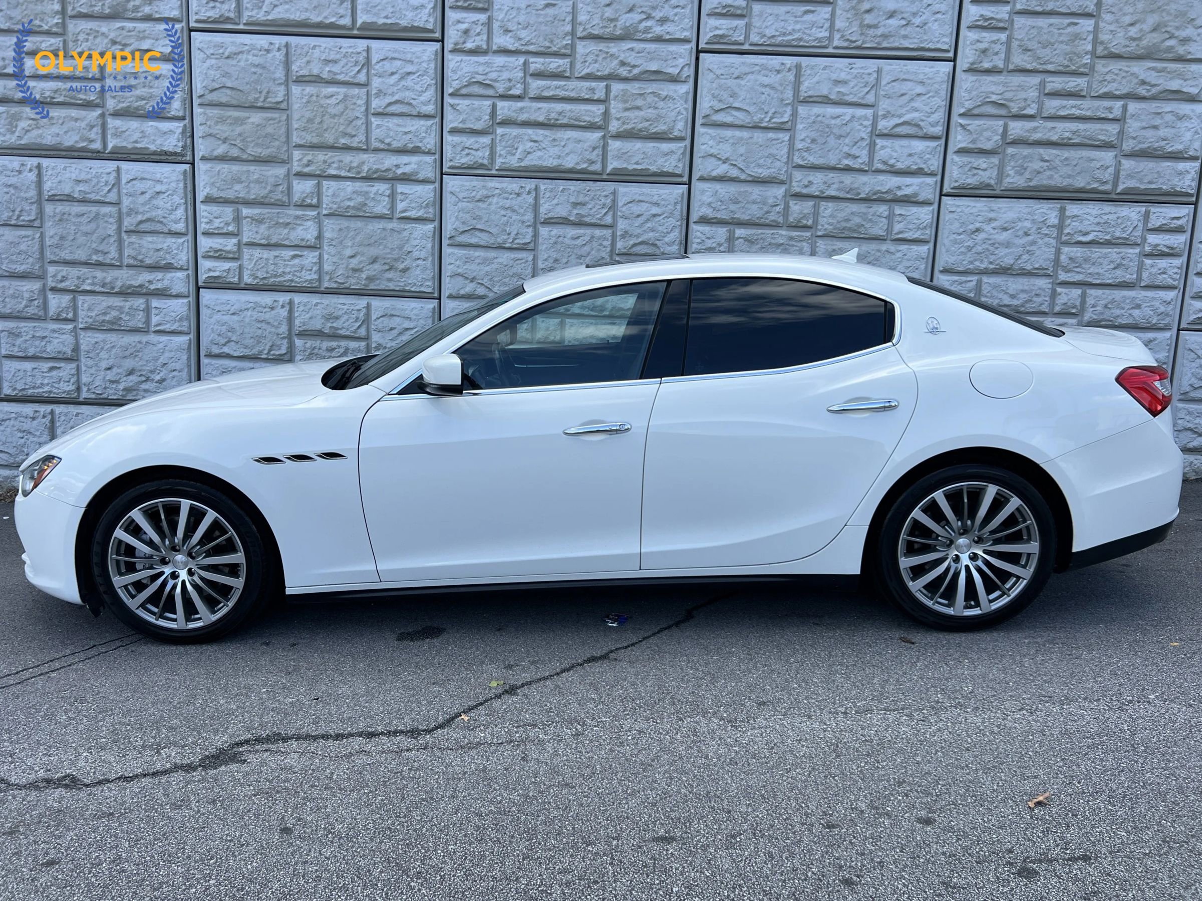 Used 2016 Maserati Ghibli image 7