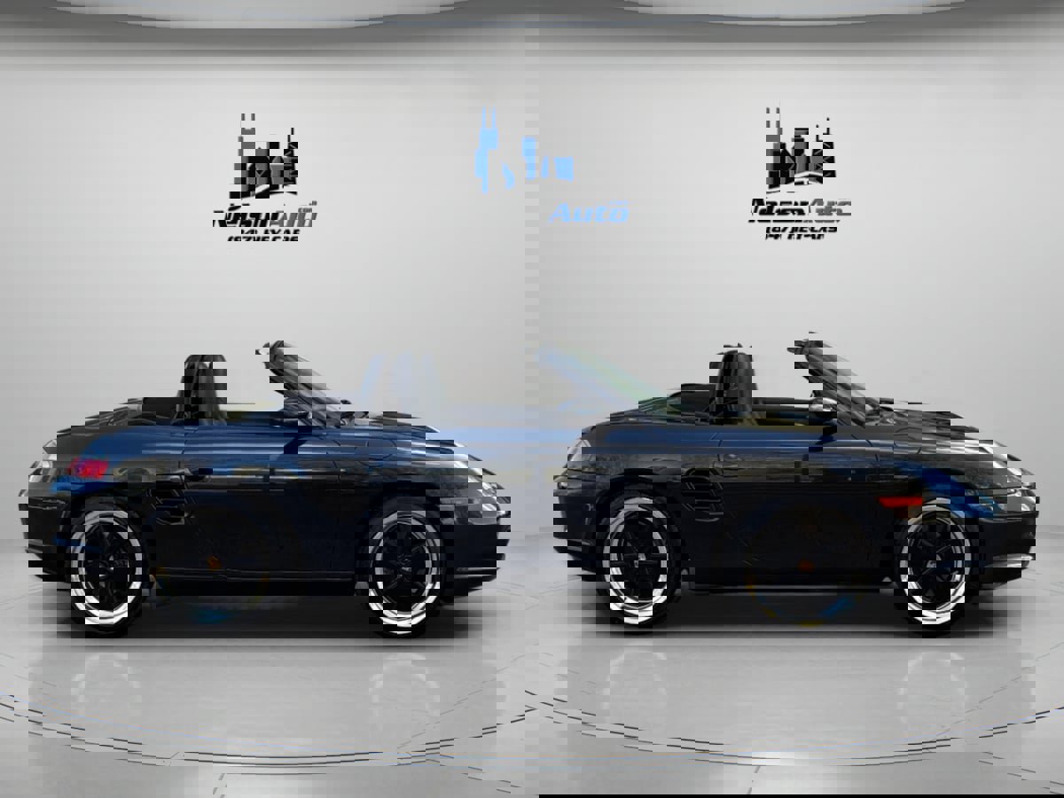 Used 2004 Porsche Boxster image 3