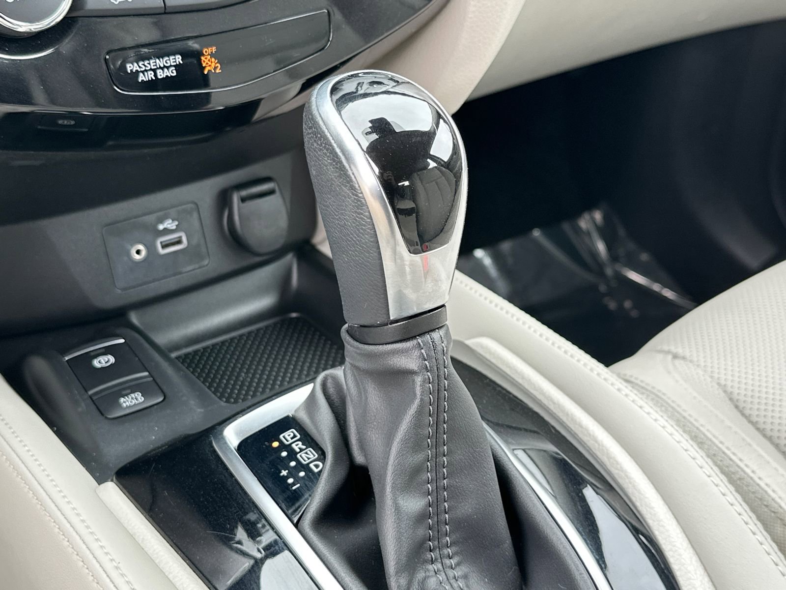 Certified 2019 Nissan Rogue Sport SL w/ Premium Package image 33