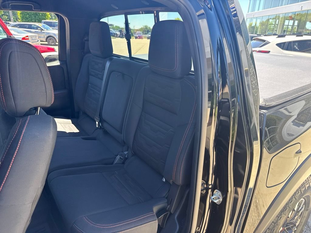 Used 2022 Nissan Frontier PRO-4X w/ Technology Package AWD/4WD image 18