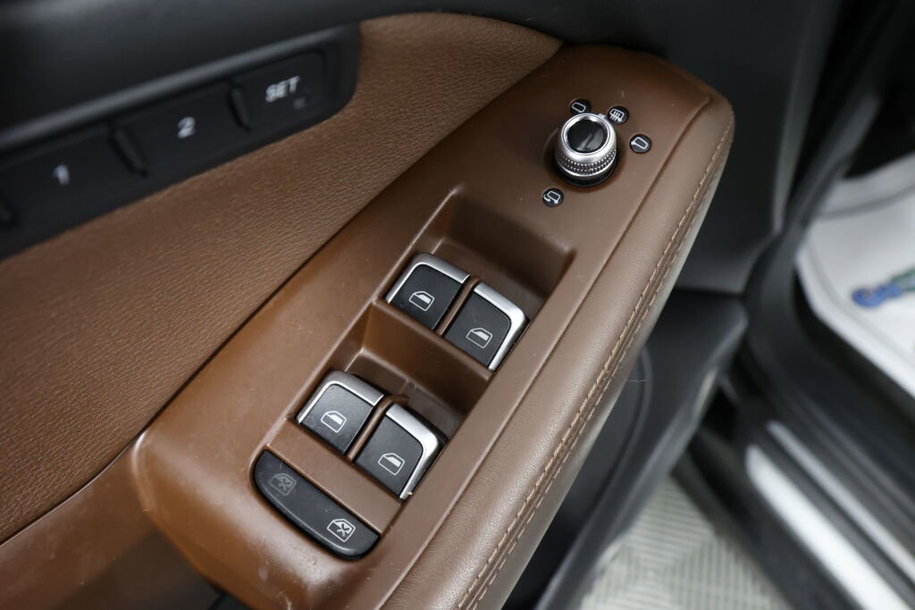 Used 2015 Audi Q5 TDI Prestige image 32