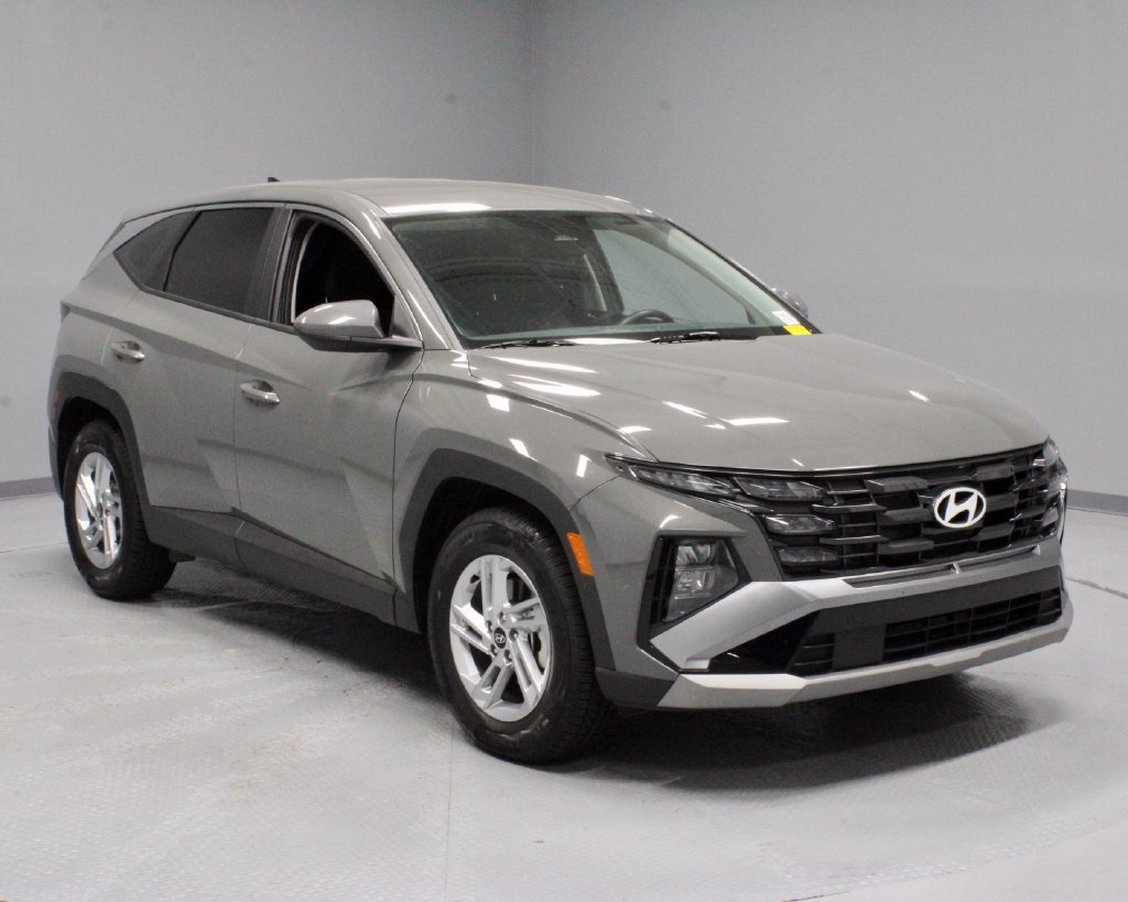 Used 2025 Hyundai Tucson SE
